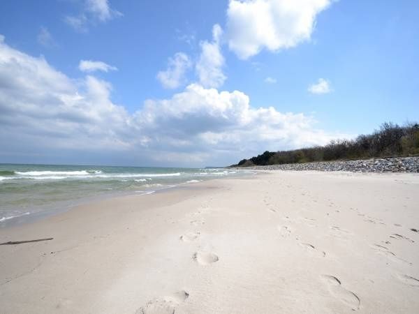 Domek nad morzem z balią jacuzzi na wyłączność