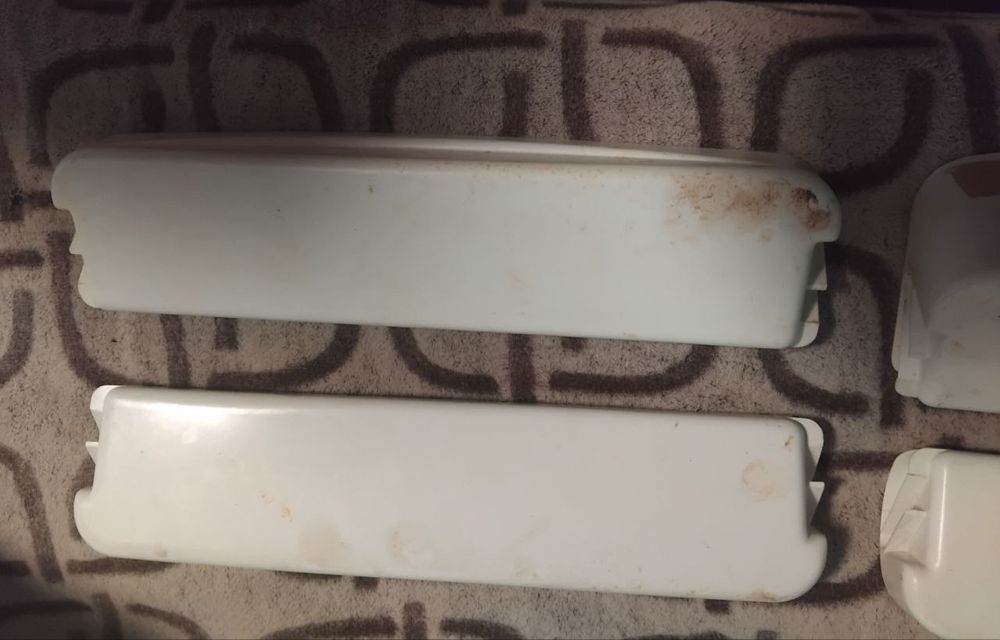 Продам полки с холодильника 214-6 EXQWISIT.