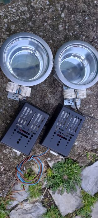 Focos 2x13w iluminação com balastro