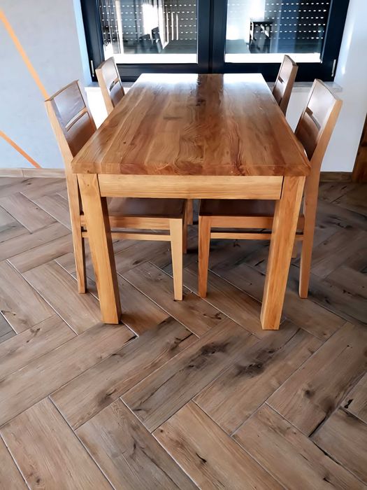 Stół dębowy rozkładany