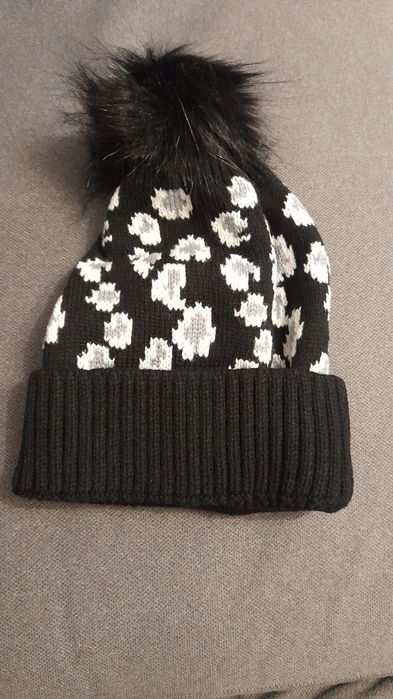 Czapka dziewczęca pantera panterka z pomponem nowa