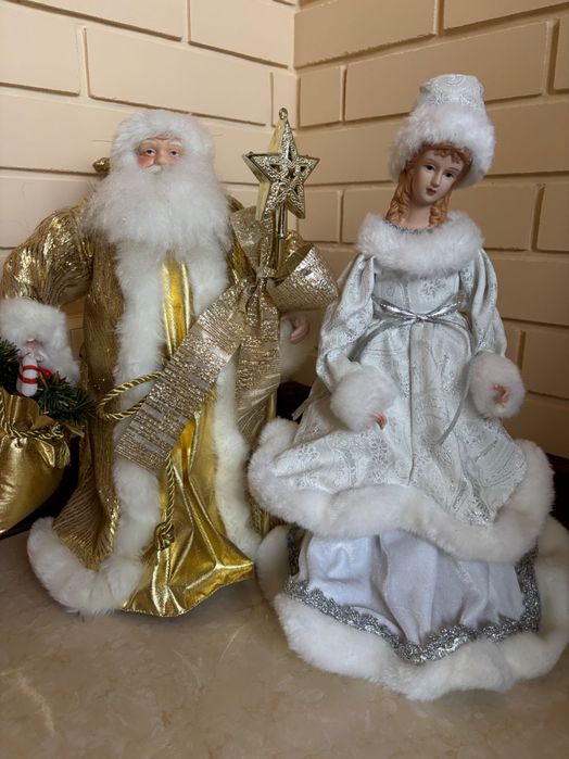 Дід Мороз та снігурка фігурки