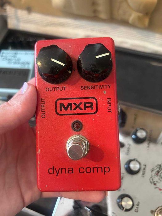 efekty gitarowe Boss, Vox, Marshall,