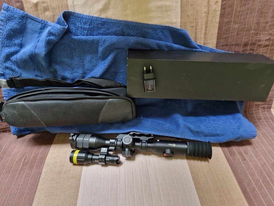 InfiRay TD50L wraz z doświetlaczem X-hog  940