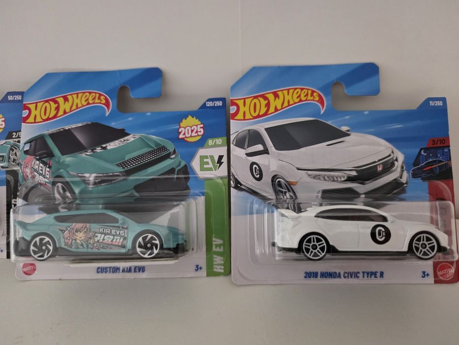 Lote 4 Hot wheels