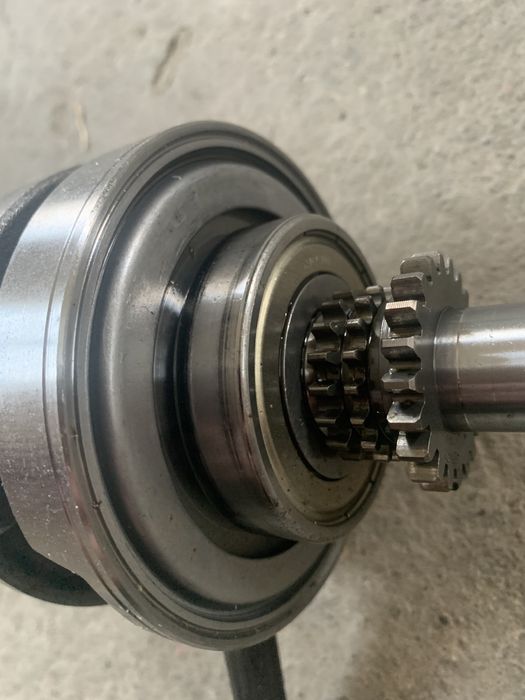 Продам оригинальный коленвал от SH150 2013