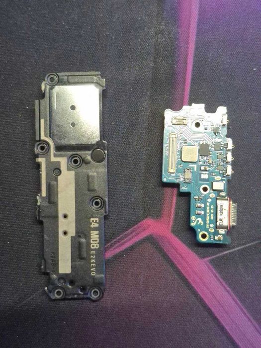 Деталі частини Samsung S21 FE