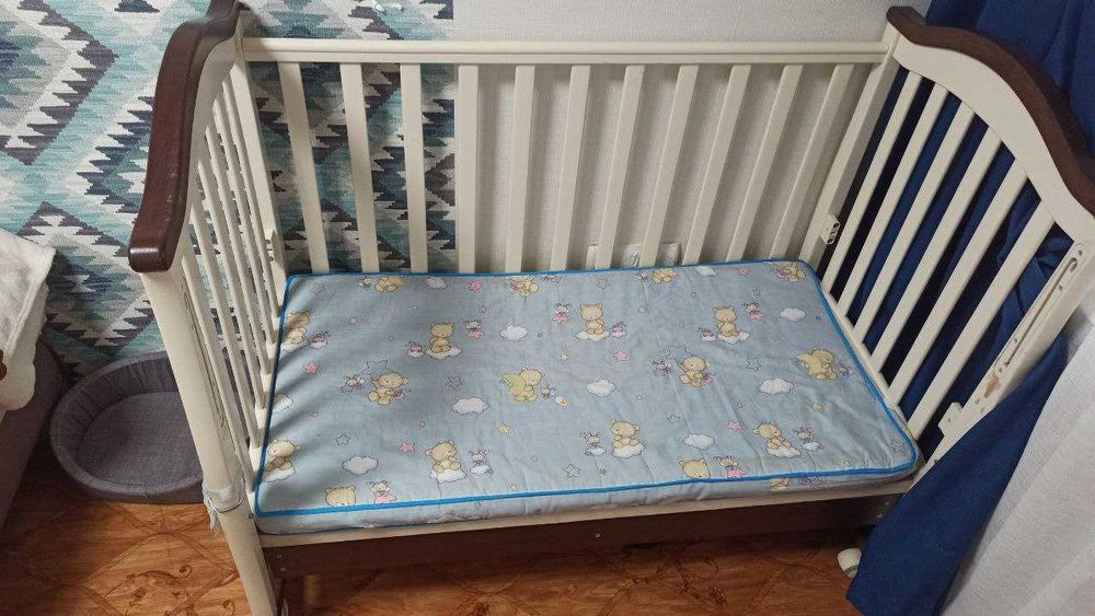 Детская кроватка 125*70