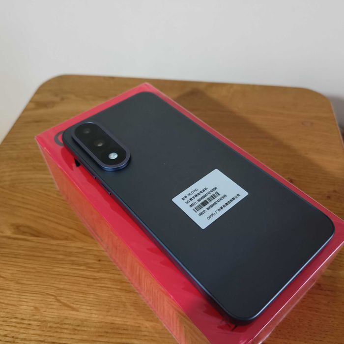 OnePlus Ace 5 Ultra 5 12/256GB  чорний розблокований Dimensity9400+