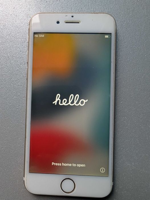 IPhone 6S с заменнёным акумом 64gb