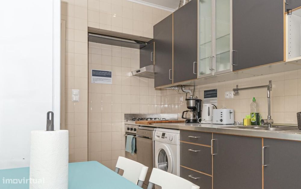 Quarto - localizado em Sete Rios Lisbon