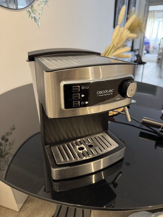Máquina de Café Cecotec Power Espresso 20 Bar com Acessórios