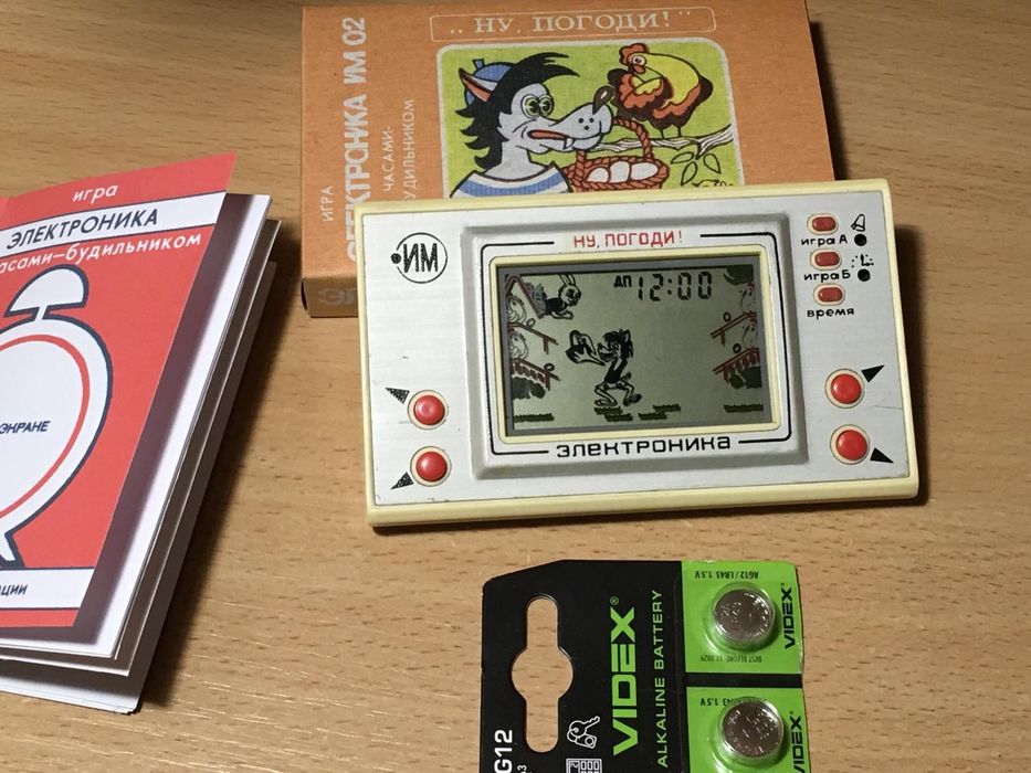 Игра электроника ну погоди волк ловит яйца