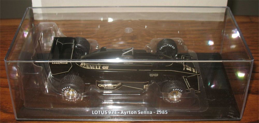 Lotus Renault 97T John Player Special - 1985 - Ayrton Senna (1/24)