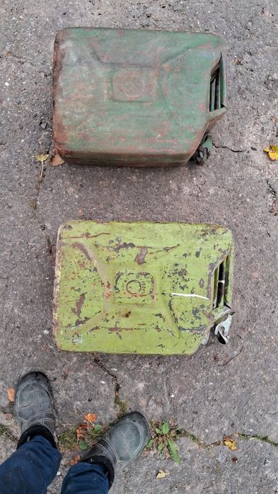 Канистра 20л автомобильная металлическая