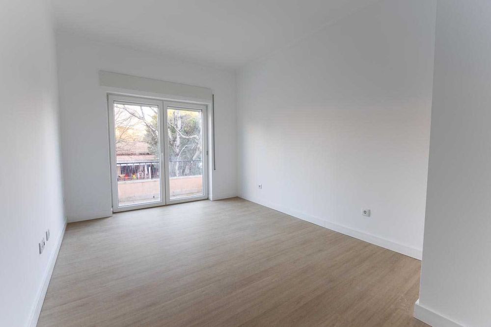 Apartamento T3+1 c/ GARAGEM 2 CARROS, S. Sebastião, Setúbal