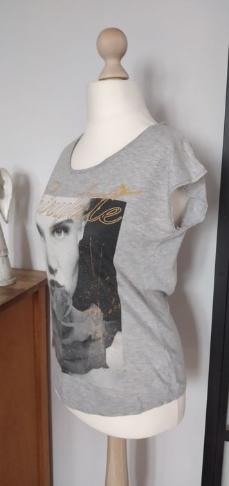 Tshirt damski Reserved w rozmiarze XS