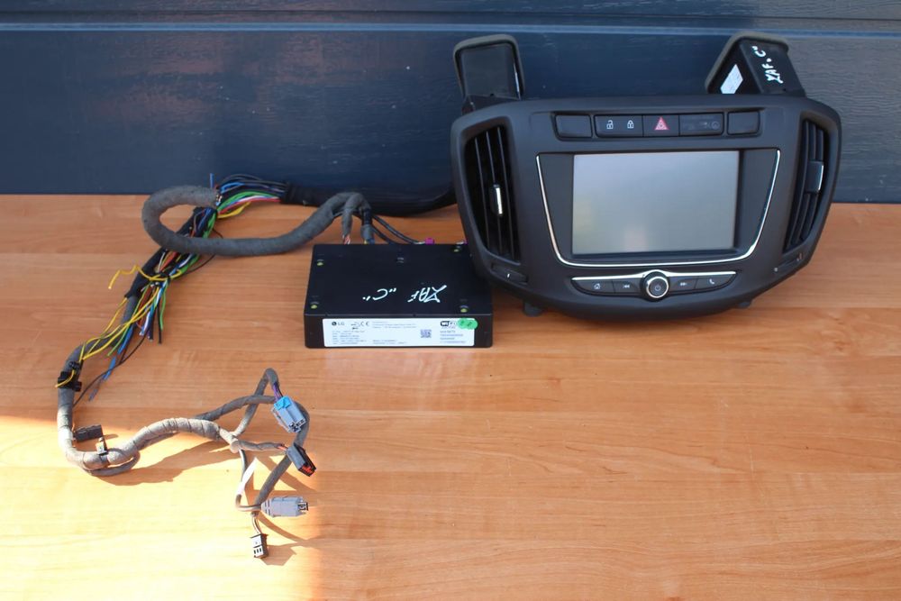 RADIO PANEL WYŚWIETLACZ NAWIGACJA OPEL ZAFIRA C PO LIFT KOMPLET EUROPA