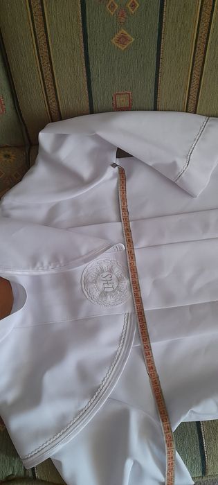 Komże wzrost 140-144 i  druga 152