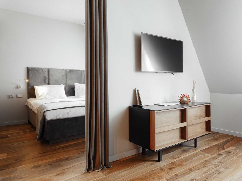 Люкс апартаменти у Центрі. ВКЛЮЧЕНО комун. та прибирання. БЕЗ КОМІСІЇ