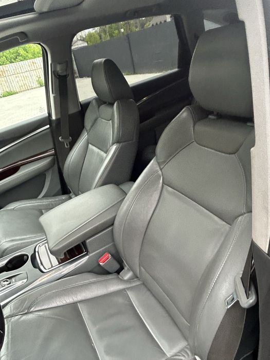 Продам автомобіль Acura MDX 2016
