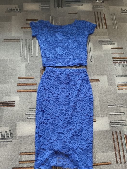 Костюм: спідниця і топ