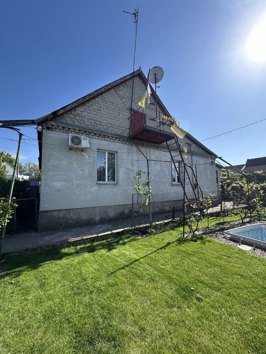 Продам 1/2 дома Романково