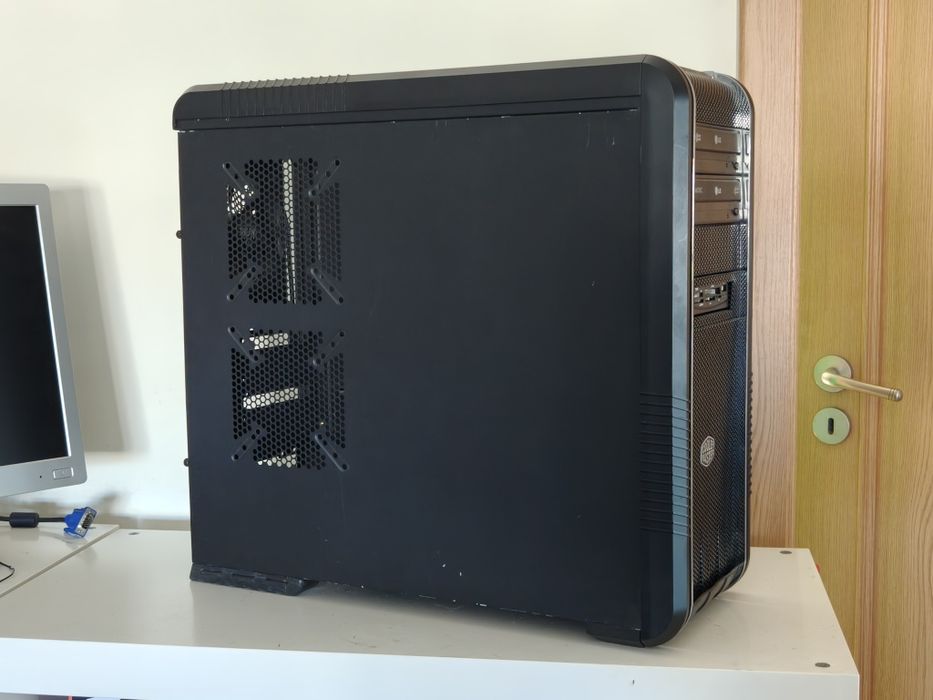 Cooler Master CM 690 II Advanced (caixa de PC)