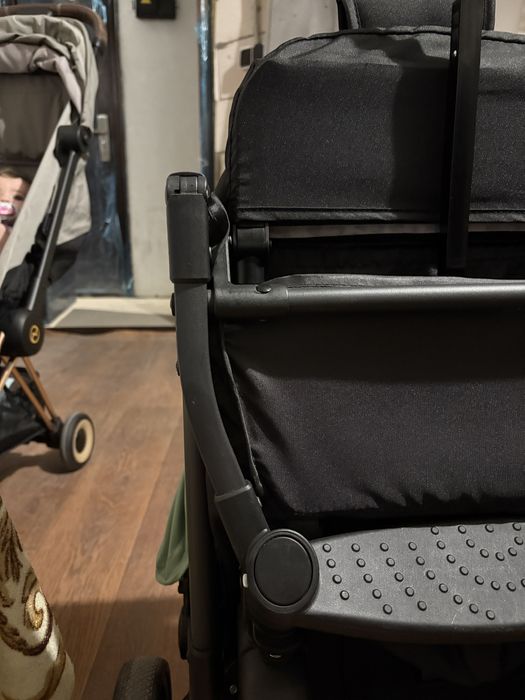 Прогулянковий візок