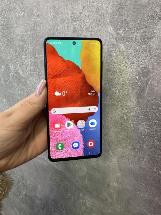 Samsung Galaxy A51 4/128 в прекрасному стані