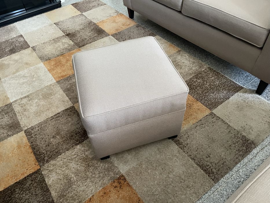 Conjunto 2 sofas e puff
