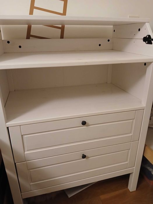 Trocador com cómoda IKEA SUNDVIK