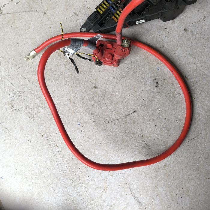 Klema plusowa  pirotechniczne BMW E60 E61 lift