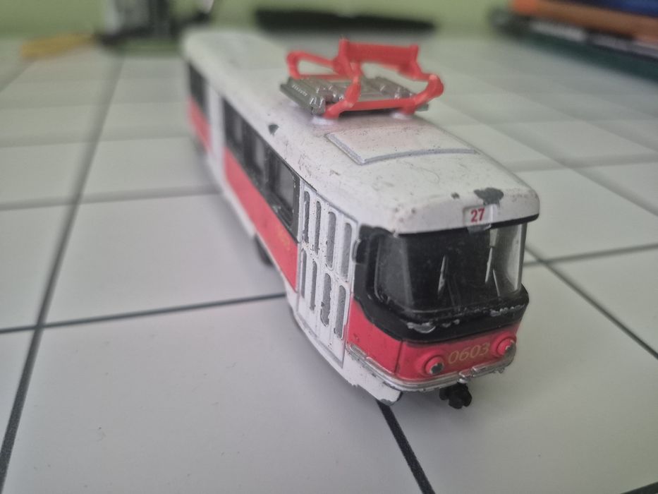 Металевий ретро трамвай!