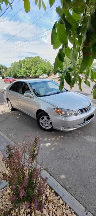 Toyota Camry 30