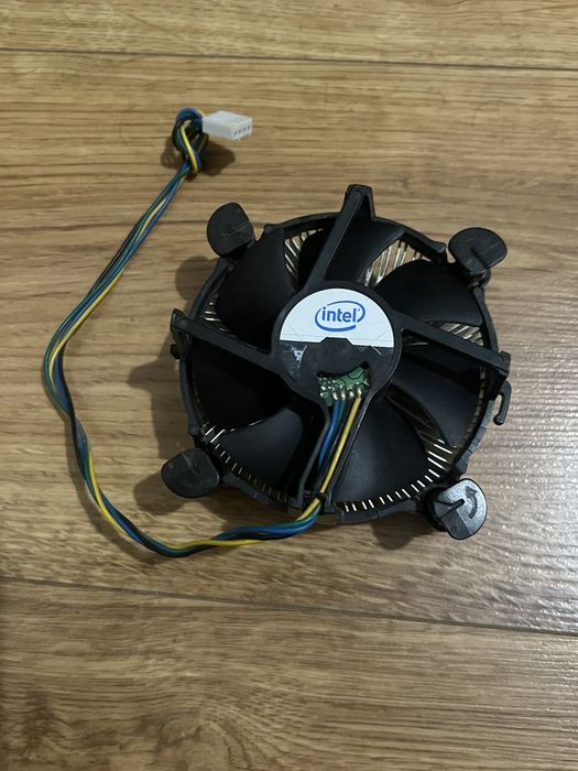 Кулер для процесора intel на пк