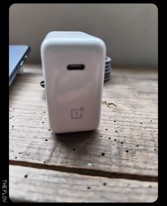 OnePlus 8T 8GB/128GB em estado como novo.