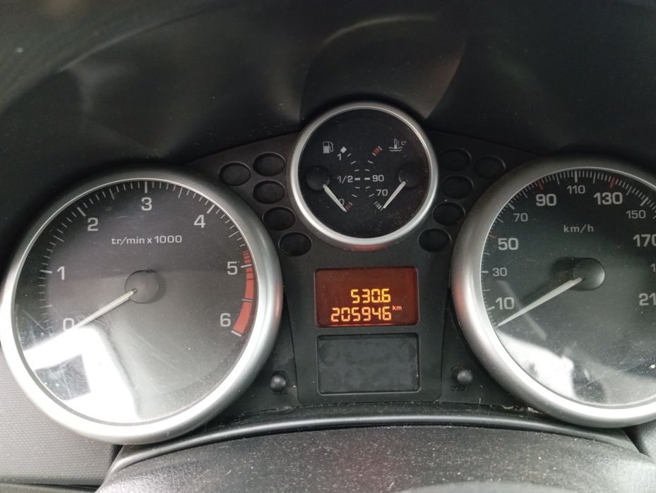 Peugeot 207 comercial