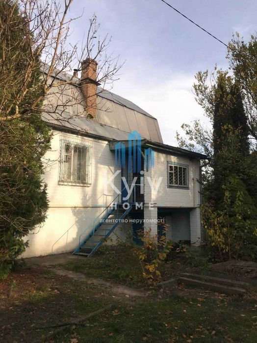 Продаж Будинок у лісі біля Києва — газ, каналізація, готовий для життя