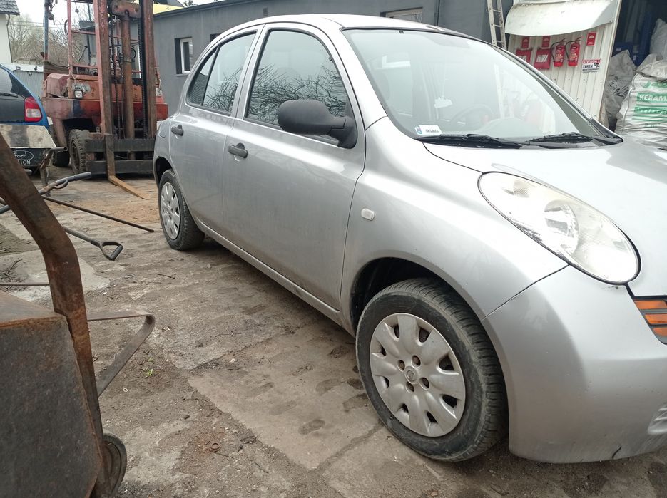 Auto części Nissan