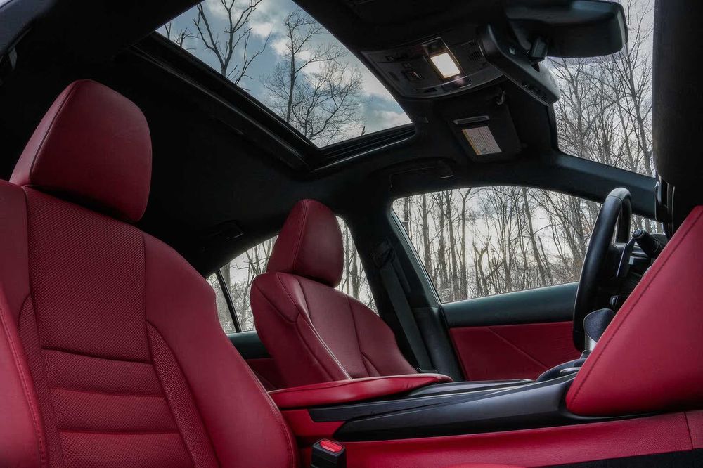 Lexus IS 300      2016