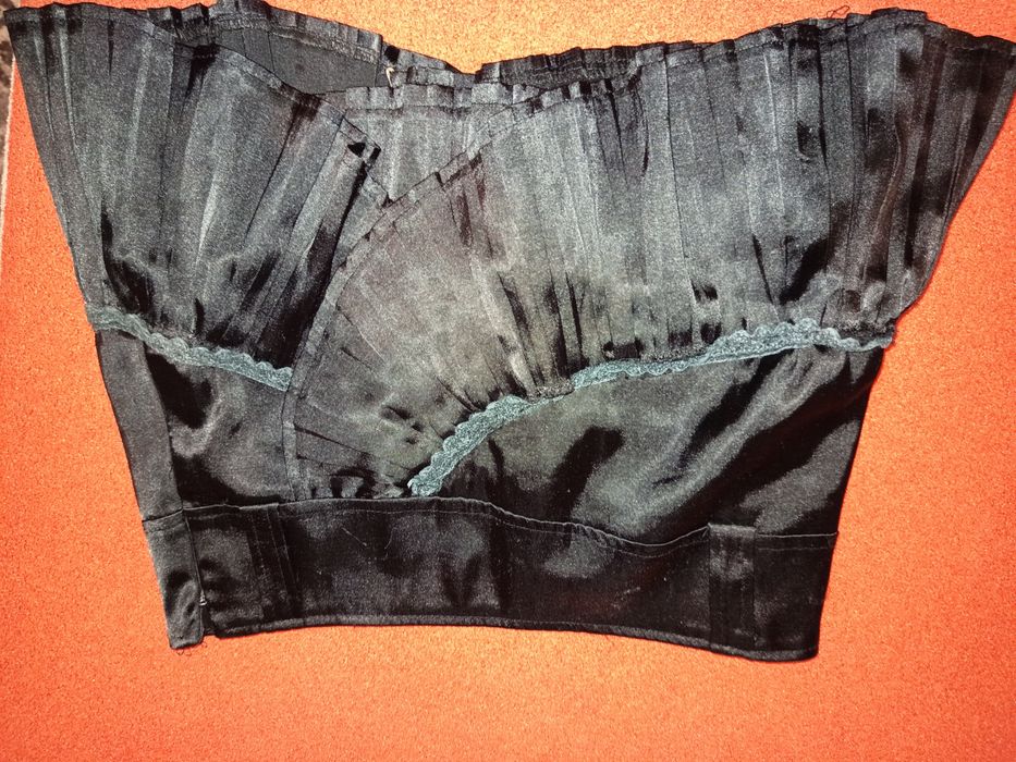 Спідниці, за копійки, неформальні, емо,