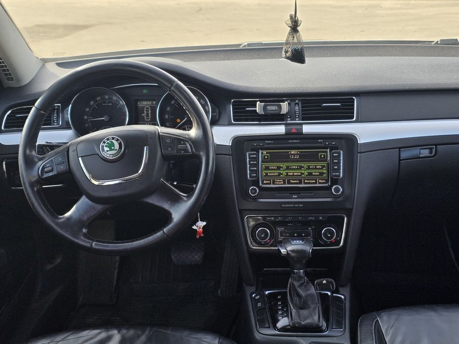 Sprzedaję dobry samochód