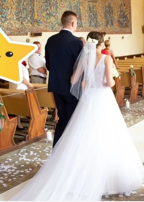 Suknia ślubna 36/38 z trenem