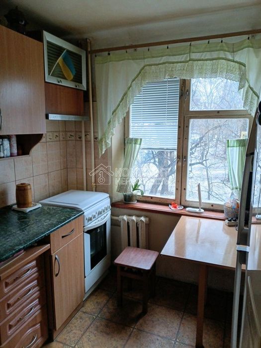 Продаж 3 кім. кв.  52,3 м2 ринок ХТЗ, храм Олександрівський