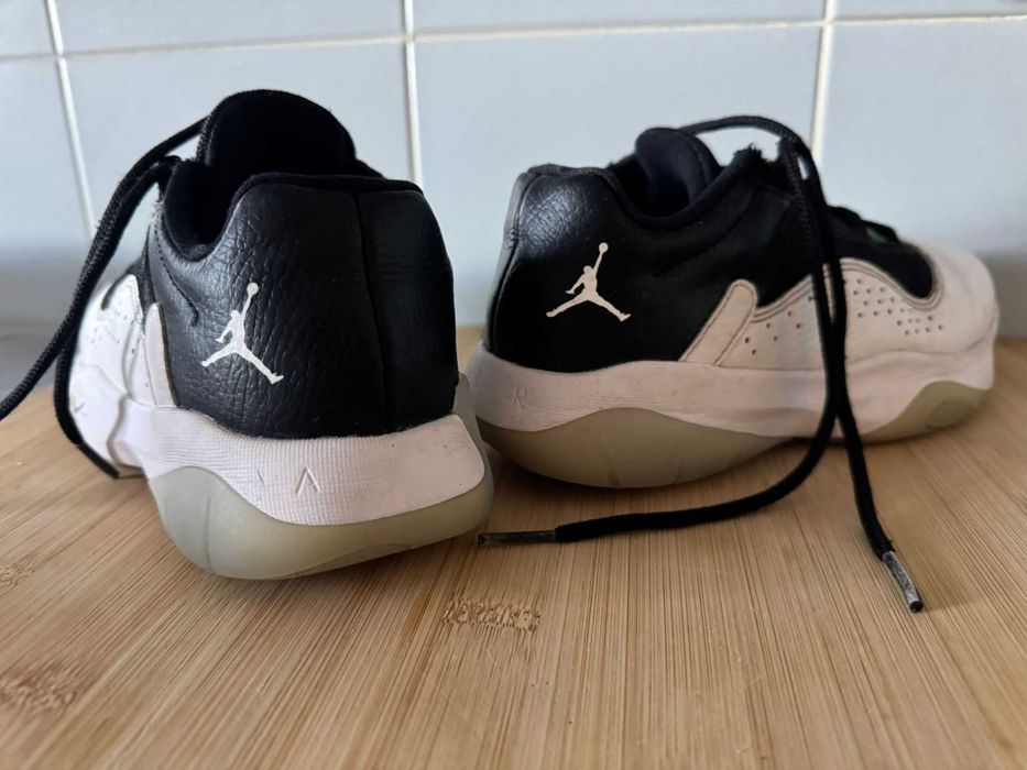 Ténis/sapatilhas basquetebol AIR JORDAN 11 CMFT LOW | tam 36 | 34,99€