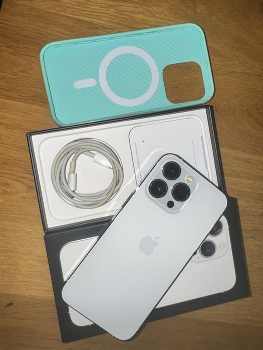Apple iPhone 13 Pro 256GB silver , komplet z etui