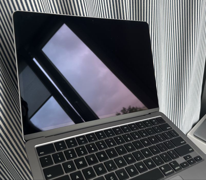 Apple MacBook Air m2 16 256