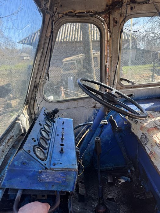 Юмз 6 трактор сільськогосподарський