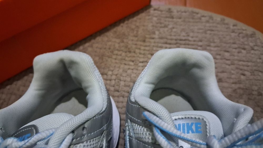 Кросівки Nike p6000